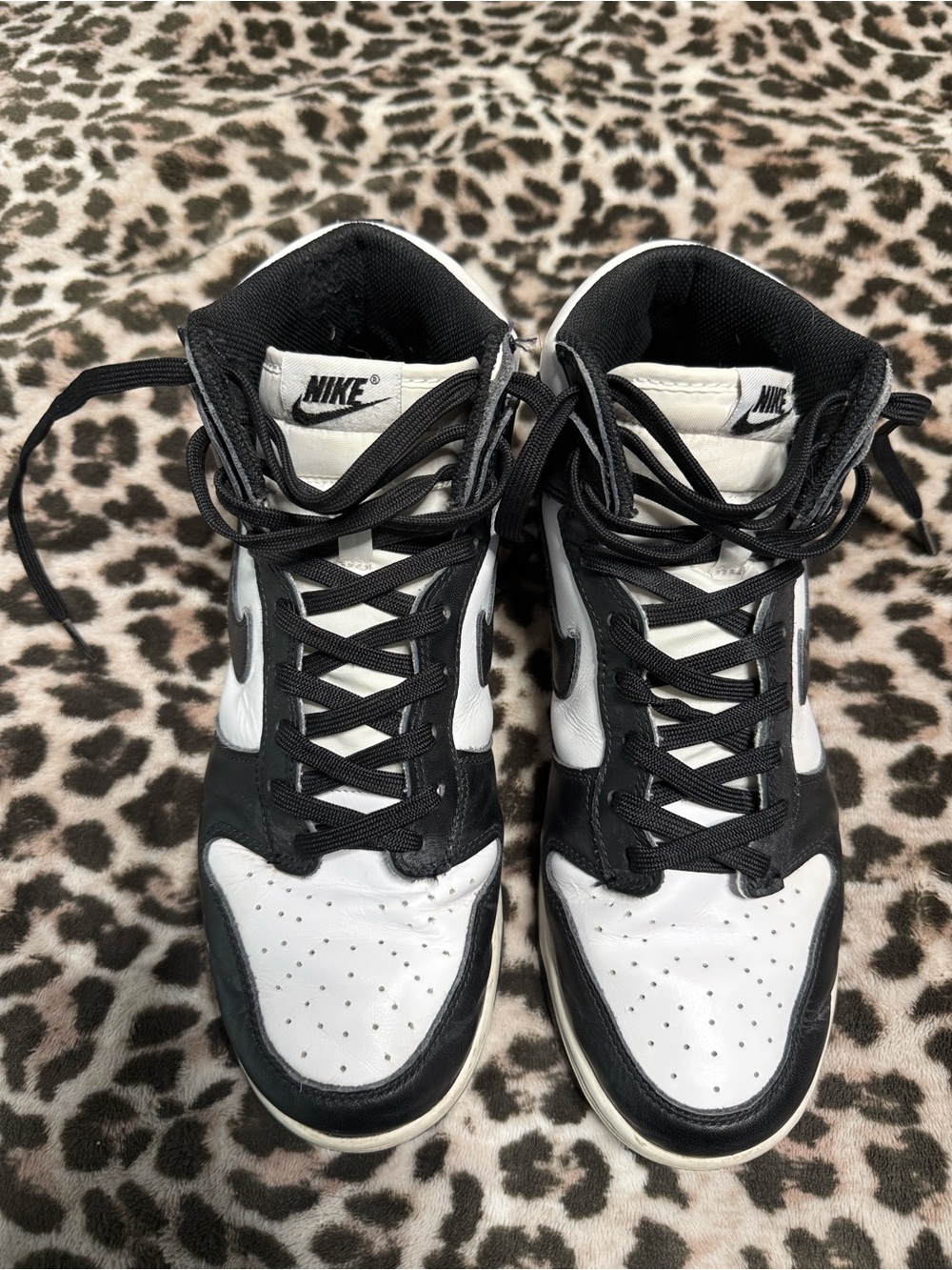 Nike Men’s Black & White High-Top Sneakers with Swoosh - Picture 2 of 4